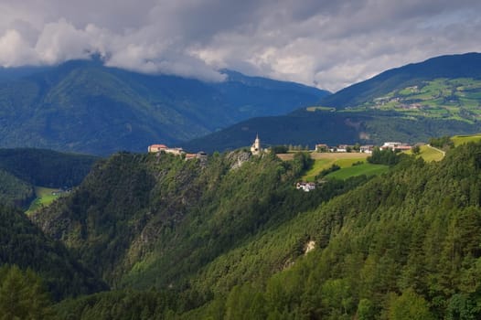dasc Rodenegg Castle in South Tyrol - the Rodenegg castle in Alto Adige