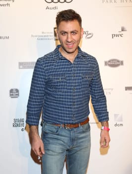 Cem Ali Gueltekin,
