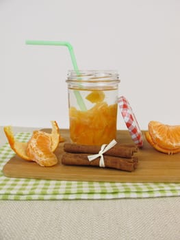 Detox water with mandarin and cinnamon
