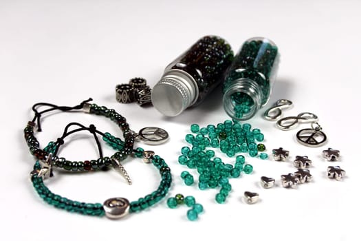 Glass beads and various accessories for making jewellery