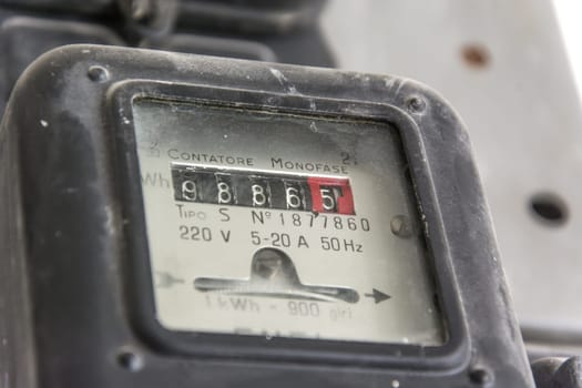 vintage electric single phase counter activated in 1959