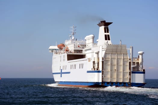 Expiring ferry