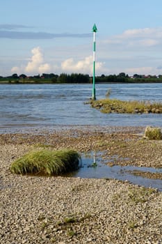 Shipping signs on the Rhine