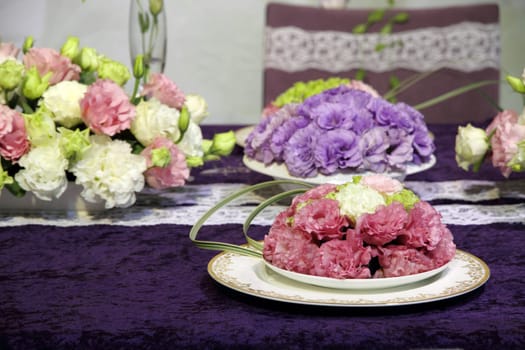 Beautiful flowers on the wedding table