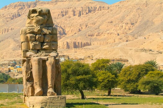 Egypt, Upper Egypt, Nile Valley, Gaugue bank of Thebes, about Luxor, Colossi of Memnon classified World Heritage