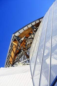 Museum of Contemporary Art of the Louis Vuitton Foundation created by the American architect Frank Gehry, the building is located Porte Maillot at the entrance of the Bois de Boulogne.