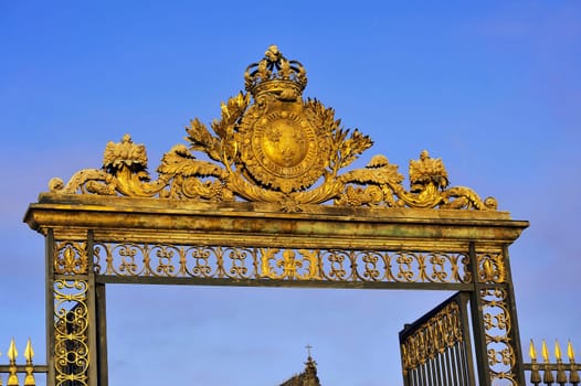 Grids input castle of Versailles