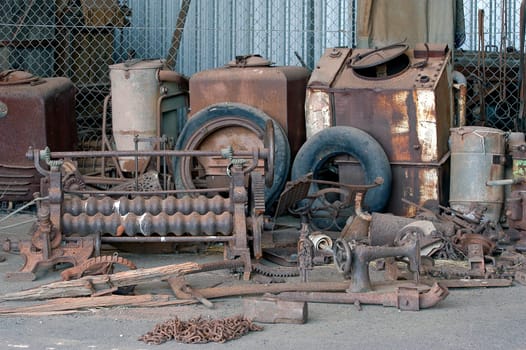 old tools of the goldmine of Leonora exposed for the tourists