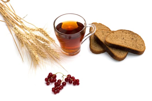 cereals, bread slices, drink and currant
