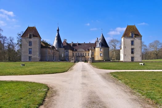 Commarin Chateau in Burgund,Frankreich - Chateau Commarin in Burgundy,France