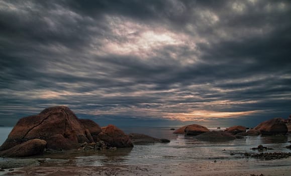 View at the beach of Thong Takian at sunrise