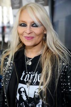 Doro Pesch presented her new video for the single Love is Gone To Hell at the Hard Rock Cafe Hamburg ,22.03.2016
