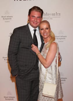 Anna Heesch and Accompaniment / Gala Event Holiday on Ice at the Atlantic Hotel