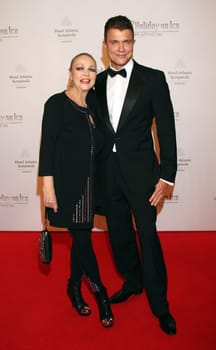 Barbara Schoene and Accompaniment / Gala Event Holiday on Ice at the Atlantic Hotel