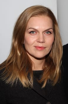 Anna Loos