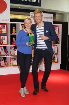 Maxi and Andrea Arland at the Celebrity Easter Bunny