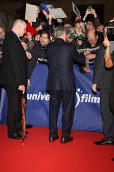 Robert de Niro with Fans / Malavita Premiere in Berlin