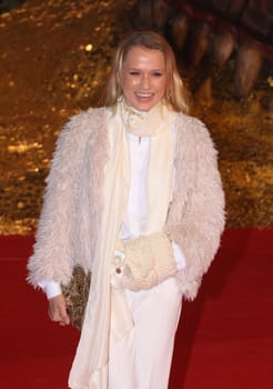 Nova Meierhenrich ,The Hobbit Smaugs Einoede: Middle-earth guest at Berlin- Sony Center ,09.12.2013