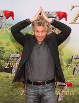 Sascha Grammel at the premiere of the 7bte Dwarf in Berlin