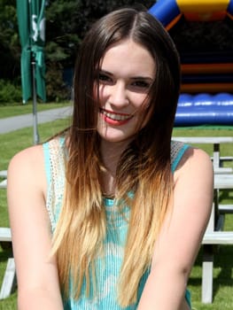 Diana Maria Krieger,picture race day at the Trottbrennbahn Hamburg with celebrities