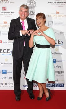 Prof. Dr. Dr. Hermann Reichenspurner and Nandini Mitra Herz at the Charity Gala Centre