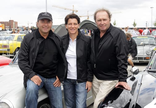 Oldtimer Rallye Hamburg - Berlin am Cruise Center Hamburg/ Ellen Lohr