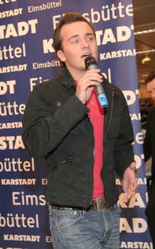 Martin Stosch live with new CD Geh nicht easy away in Karstadt Hamburg /17.03.2008/
