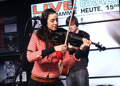 GRAZIELLA SCHAZAD - LIVE & AUTOGRAMME at Saturn Hamburg Moenckebergstrasse on 13.11.2010