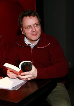 David Chotjewitz Reading at Cafe Kunst-Nah Hamburg on 28.01.2009. David Chotjewitz is the second son of the writer Peter O. Chotjewitz and the publicist Renate Chotjewitz-Häfner