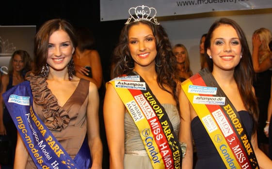 Hanna Kravets (2.) Viviana Beltrán Velez ( Miss Hamburg ),Lenea Martens (3.) Miss Hamburg election 2012 in parliament Hamburg on 03.12.2011