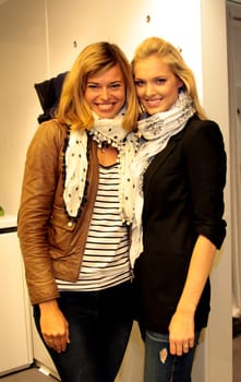 Susanne Böhm,Natascha Israel