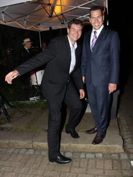25 Jahriges Jubilaeum des Alsterkrug Hotel in Hamburg mit zahlreichen Gaesten aus Politik und Wirtschaft/  Frank Pentzin und Lutz Nicolaus ( Empire Riverside Hotel Director )
