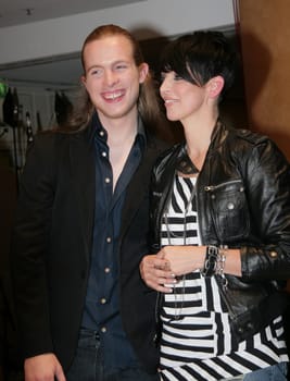 Benefit Gala « Event Prominent » - Modeling for a good cause ... Nov. 1,2009 on Sunday in Hamburg Actors,musicians,athletes and greats from politics met at the Grand Elysee Hotel / Nena and son sakias
