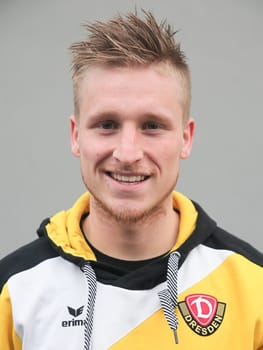 Marvin Stefaniak (SG Dynamo Dresden) 3rd League Season 2015/2016 Point game Hallescher FC against SG Dynamo Dresden
