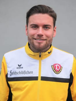 Niklas Kreuzer (SG Dynamo Dresden) 3rd league season 2015/2016 point game Hallescher FC against SG Dynamo Dresden