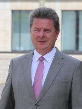Dr. Lutz Trümper (independent) Mayor of the state capital Magdeburg receives the descendants of the founding members on 22 May 2016 on the occasion of the 110th anniversary of the Magdeburger Rennverein