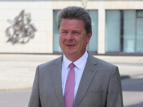 Dr. Lutz Trümper (independent) Mayor of the state capital Magdeburg receives the descendants of the founding members on 22 May 2016 on the occasion of the 110th anniversary of the Magdeburger Rennverein