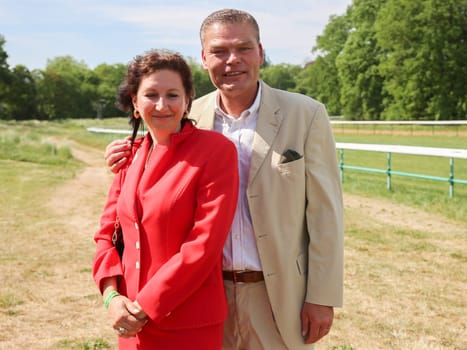 Interior Minister of the State of Saxony-Anhalt Holger Stahlknecht (CDU) with wife Barbie on the racecourse Magdeburg on the occasion of the 110th anniversary on 22.05.2016