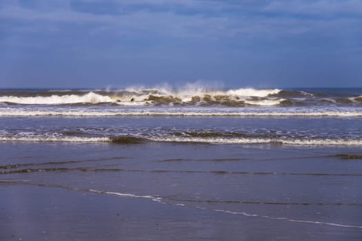 waves at beach (north sea)
