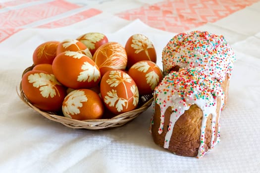 Image of Easter eggs and sugar pie