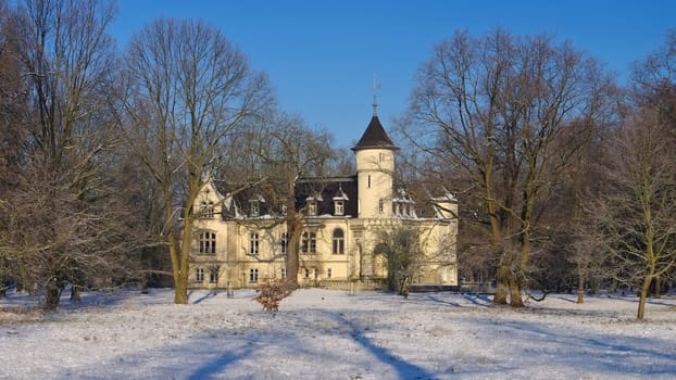 Hohenbocka Schloss Winter - Hohenbocka castle in winter,Brandenburg in Germany