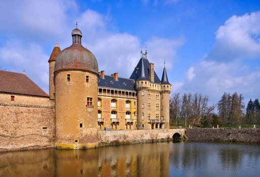 La Clayette Chateau in Burgund,Frankreich - Chateau La Clayette in Burgundy,France