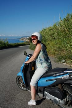 By scooter to Pizzo