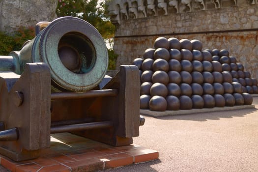 Pyramids of Cannonballs and Cannon near Prince Palace in Monaco.