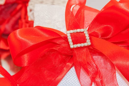 Red Thoughts for weddings. Little Object.