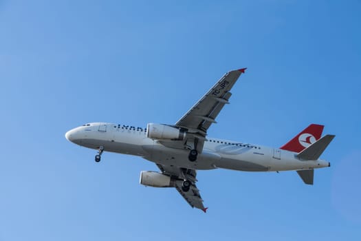 Turkic airlines plane.