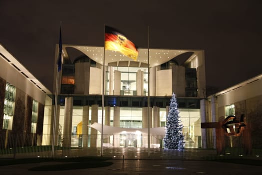 federal chancellery building in berlin at christmas time