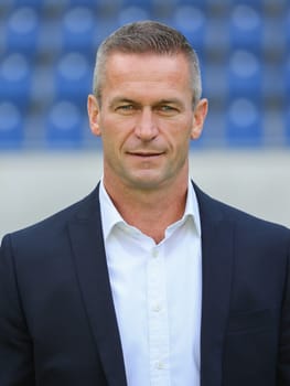 Manager Mario Kallnik in the squad 1. FC Magdeburg - 3. Football League - Squad season 2016/17