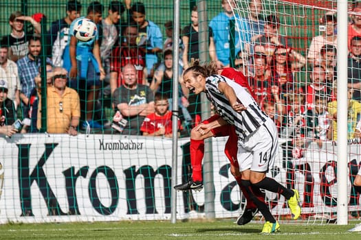 Alexander Meier (Eintracht Frankfurt) and Nico Herzig (TSV Steinbach) - TSV Steinbach vs. Eintracht Frankfurt on 30.07.2016 (Photo: Fingerhut)
