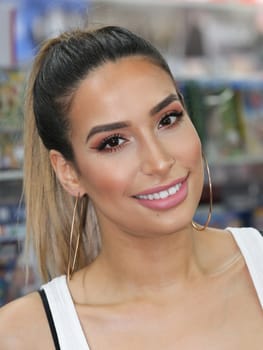 YouTube star Lamiya Slimani during an autograph session in Magdeburg